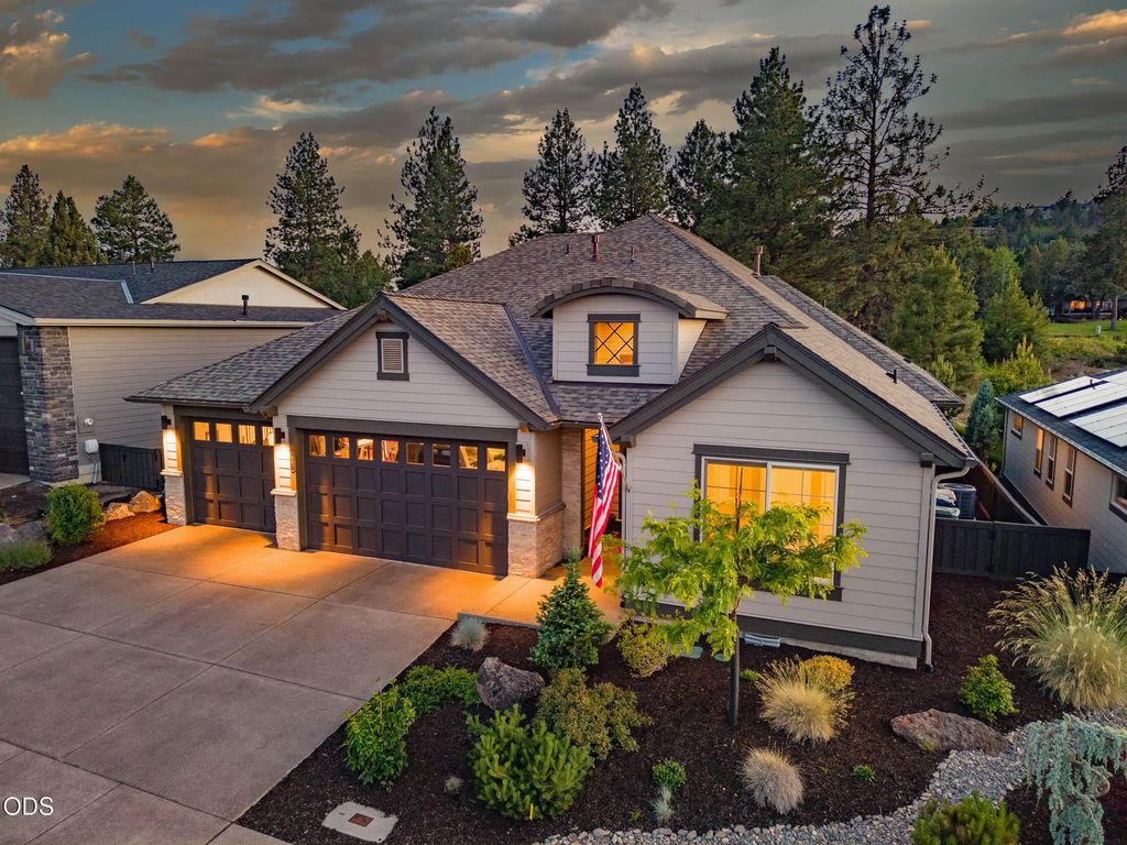 3087 Nw Hidden Ridge Drive, Bend