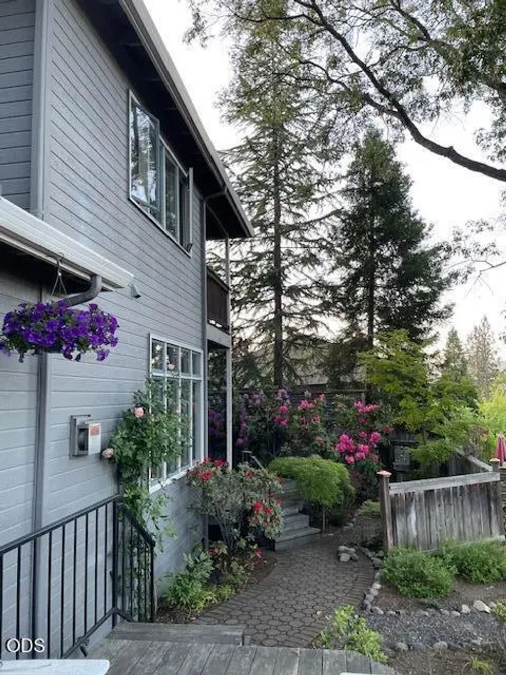 590 Taylor Street, Ashland