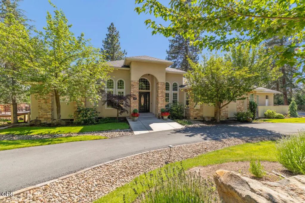 11810 Merganser Road, Klamath Falls