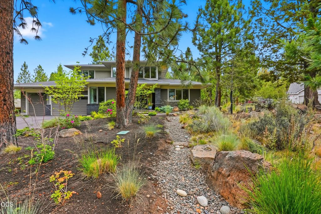 2966 Nw Meldrum Court, Bend