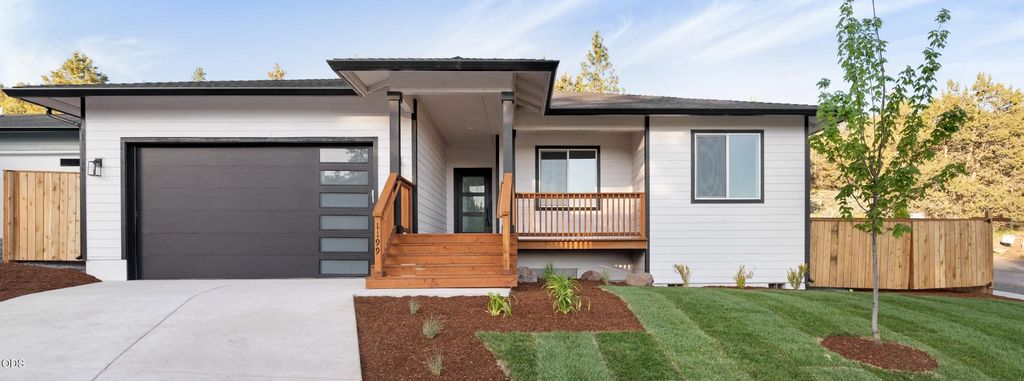 1161 W Ridge Drive 146, Klamath Falls
