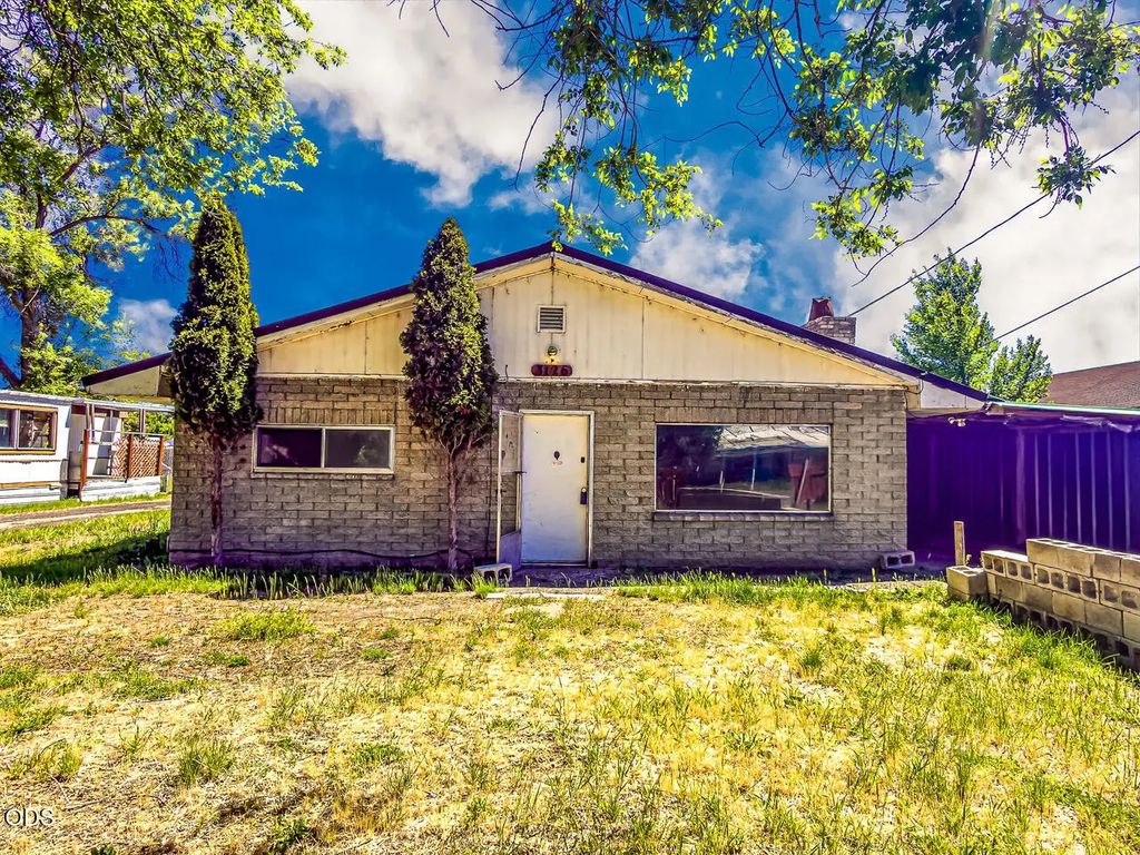 3126 Delaware Avenue, Klamath Falls