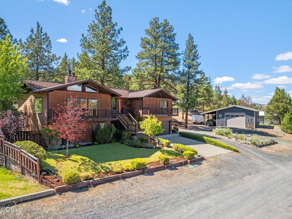 208 Adam, Canyon City