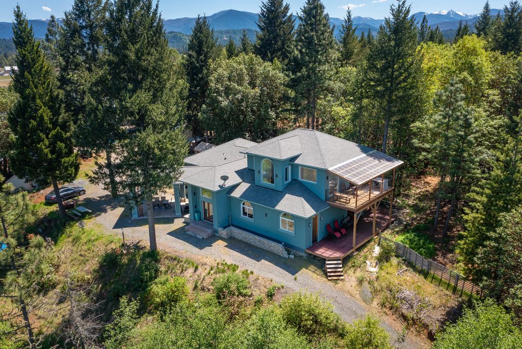 118 Airport Drive, Cave Junction