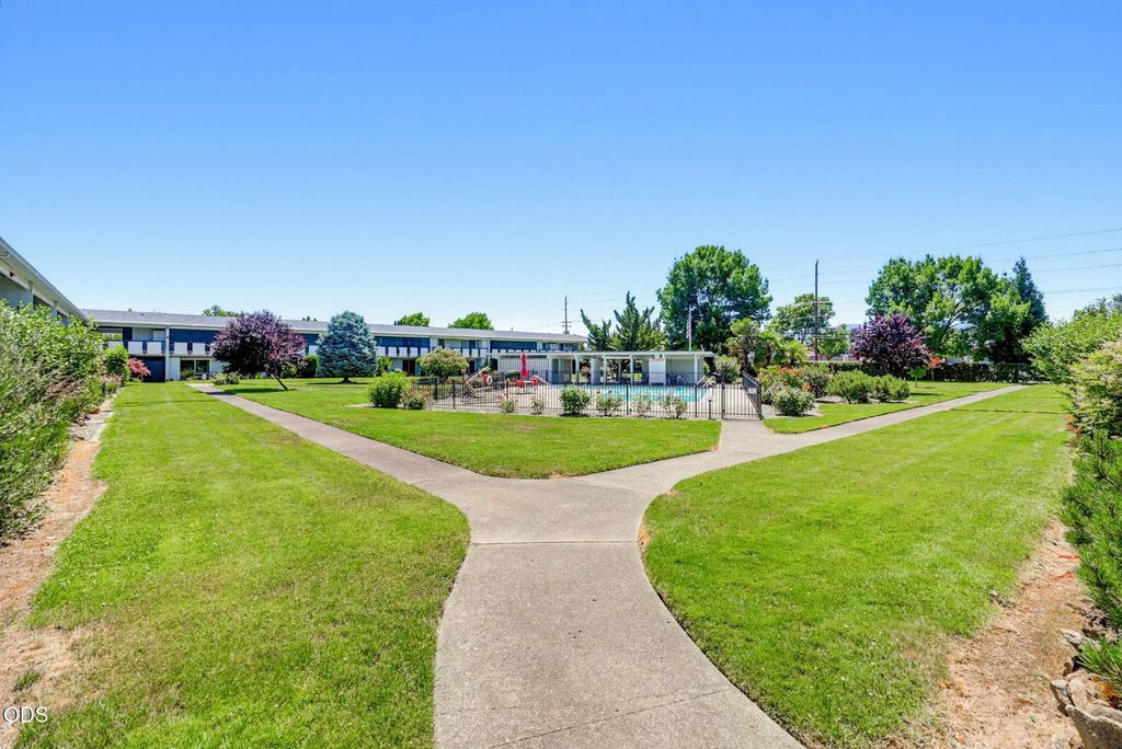 737 Stevens Street 119, Medford