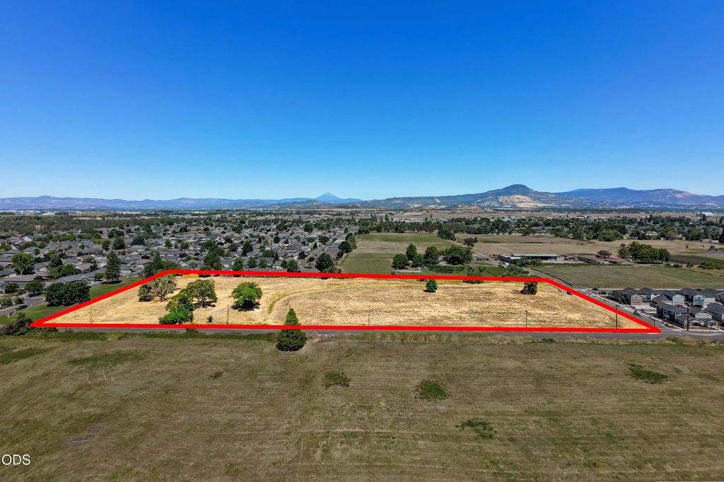 4922 Gebhard Road, Central Point