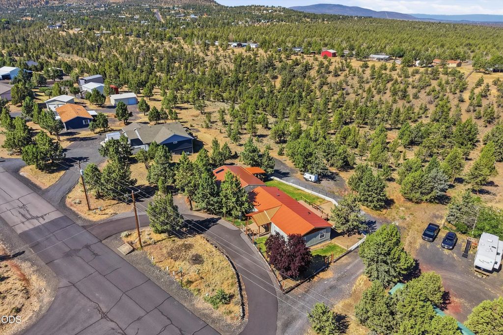 5433 S David Way, Prineville