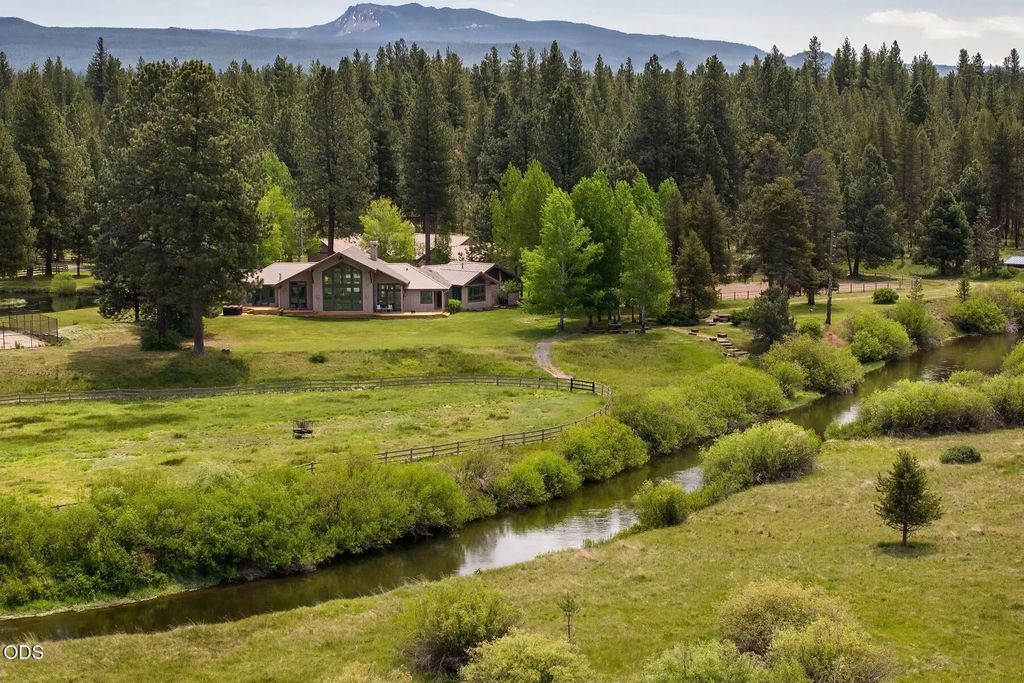 55383 Huntington Road, Bend