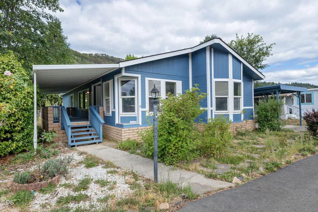 315 W Evans Creek Road Unit 8, Rogue River