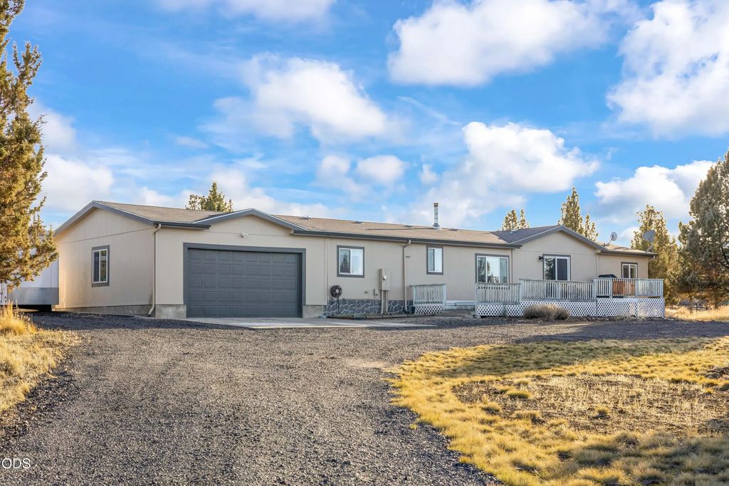 2198 Se Vickie Drive, Prineville