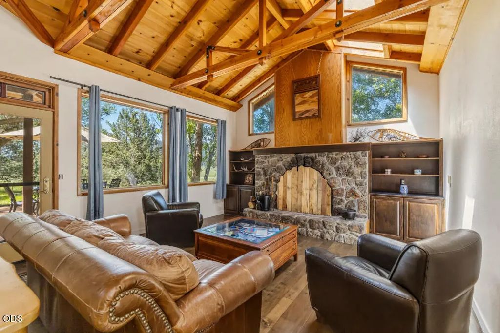25966 Sky Trails Road, Lakeview