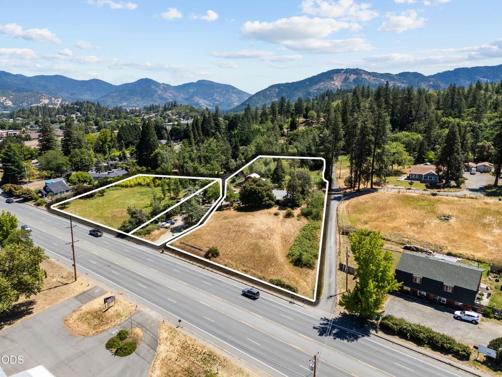 2131 Williams Highway, Grants Pass
