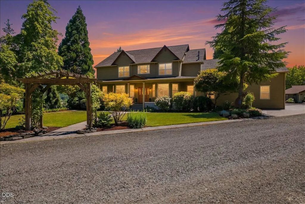 106 Green Valley Road, Oakland