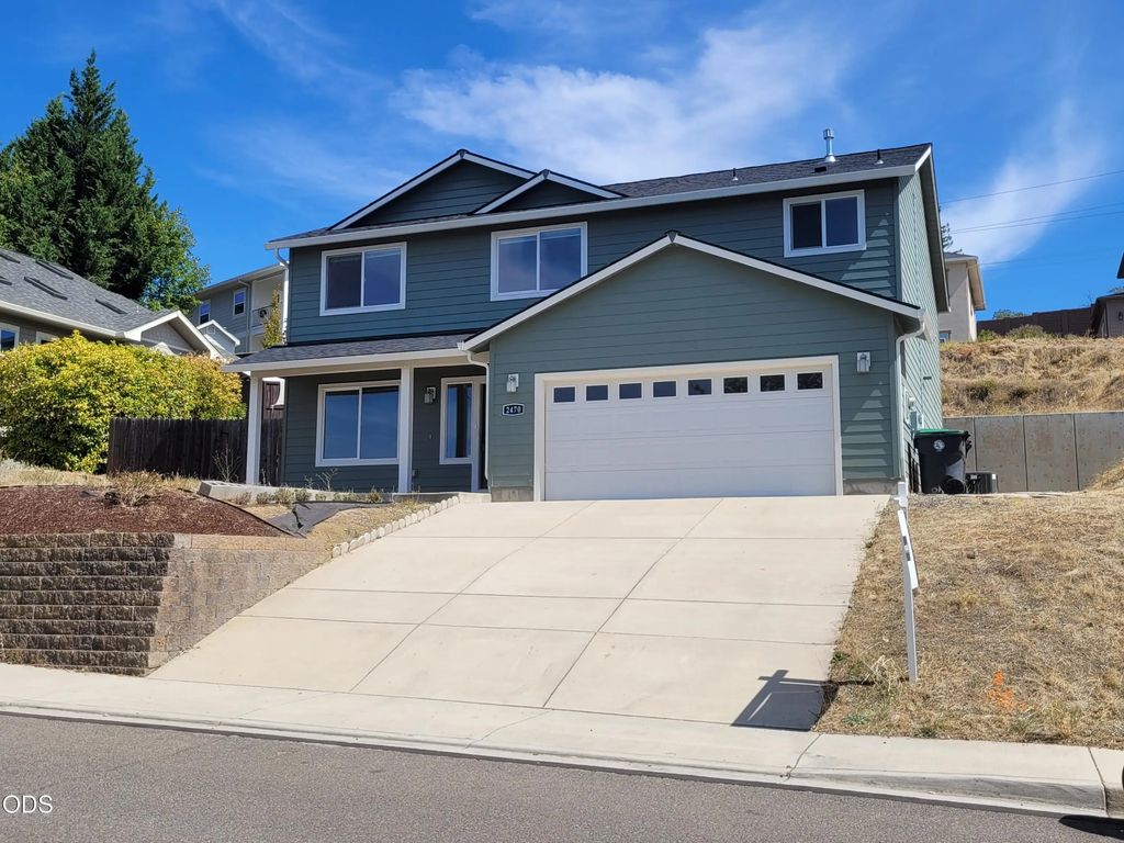 2470 Herrington Way, Medford