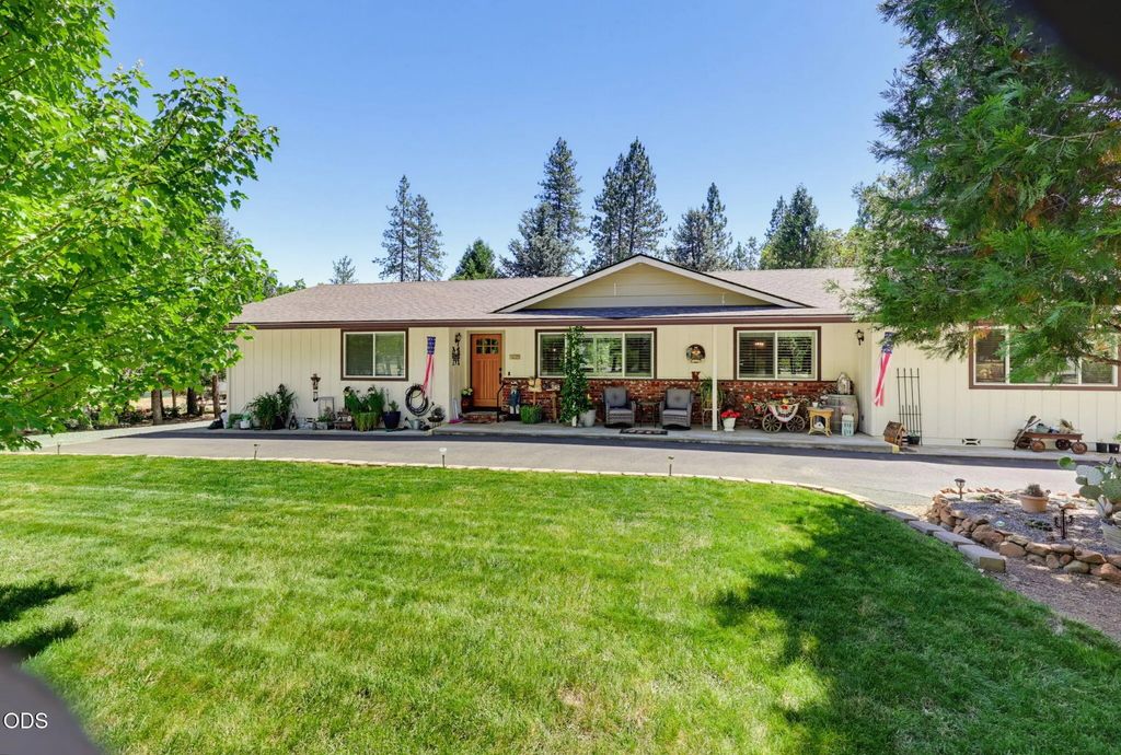 455 Eric Way, Grants Pass