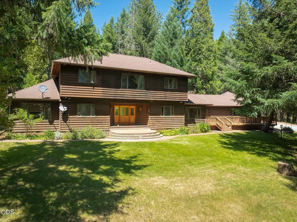5060 Jumpoff Joe Creek Road, Grants Pass
