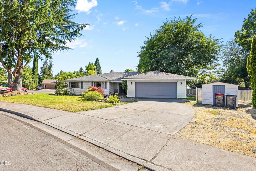 2951 Barclay Road, Medford