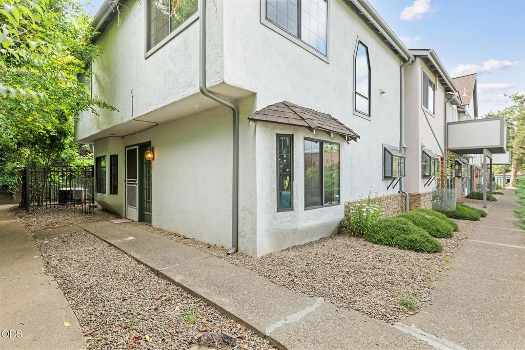 495 Chestnut Street 24, Ashland
