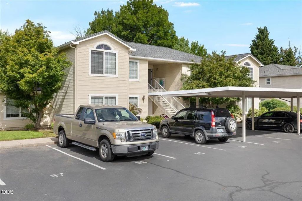 3060 Sheraton Court, Medford