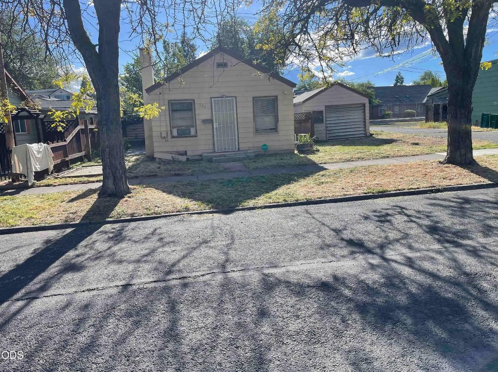 540 Division Street, Klamath Falls