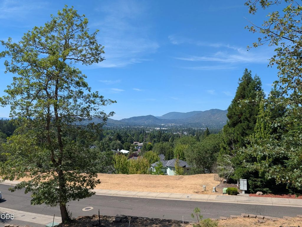 2238 Se Linden Lane, Grants Pass