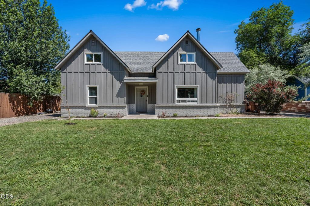267 Nw 5th Street, Prineville