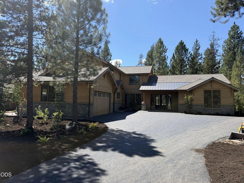 56481 Sunstone Loop Lot 111, Bend