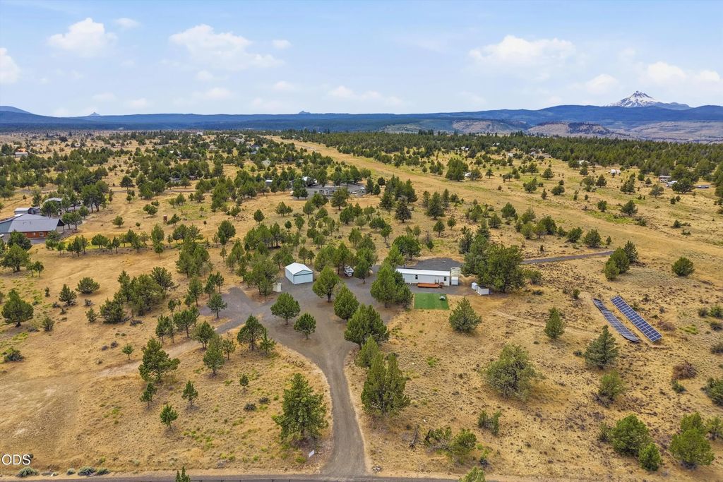 13005 Sw Airstrip Lane, Culver