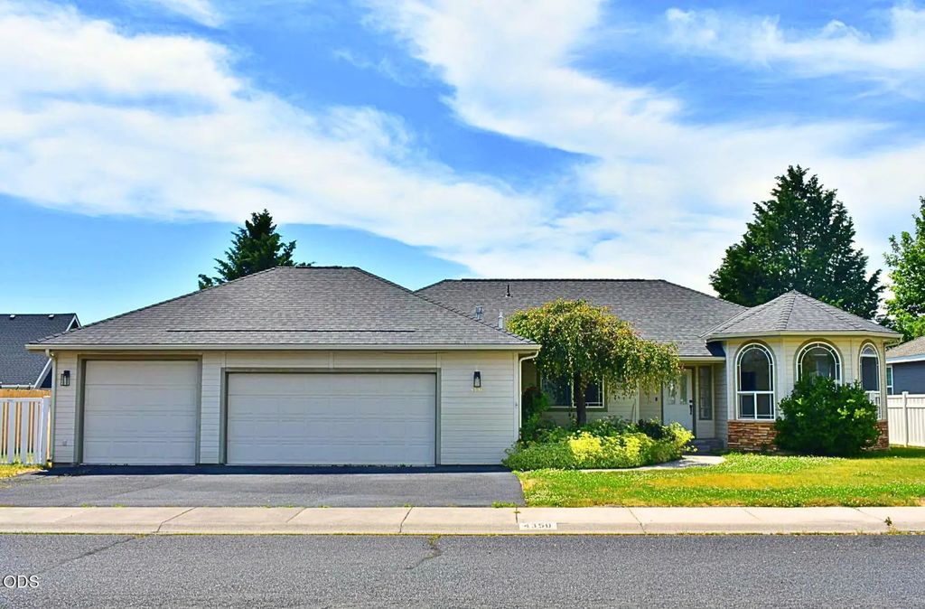 4350 Calimesa Way, Klamath Falls