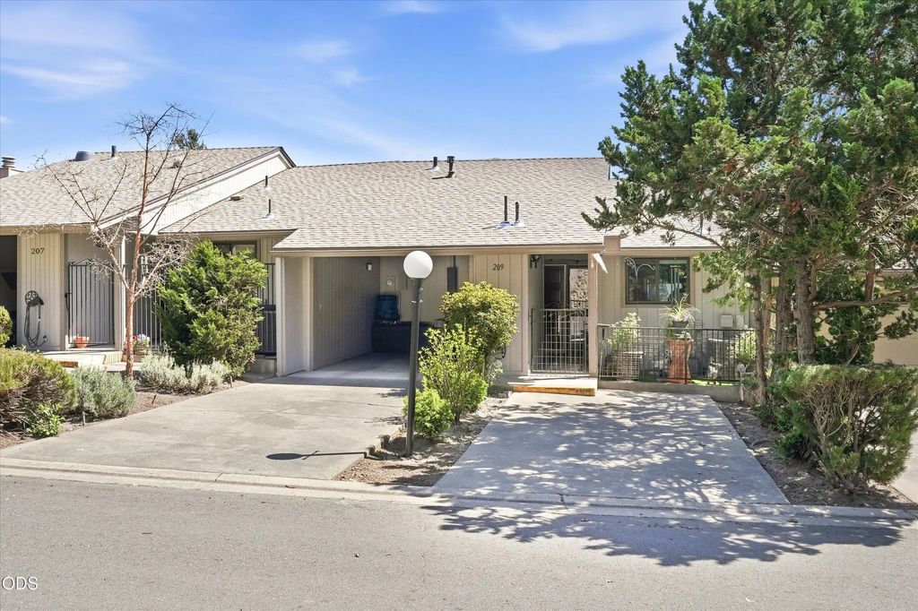 209 Florence Avenue, Medford