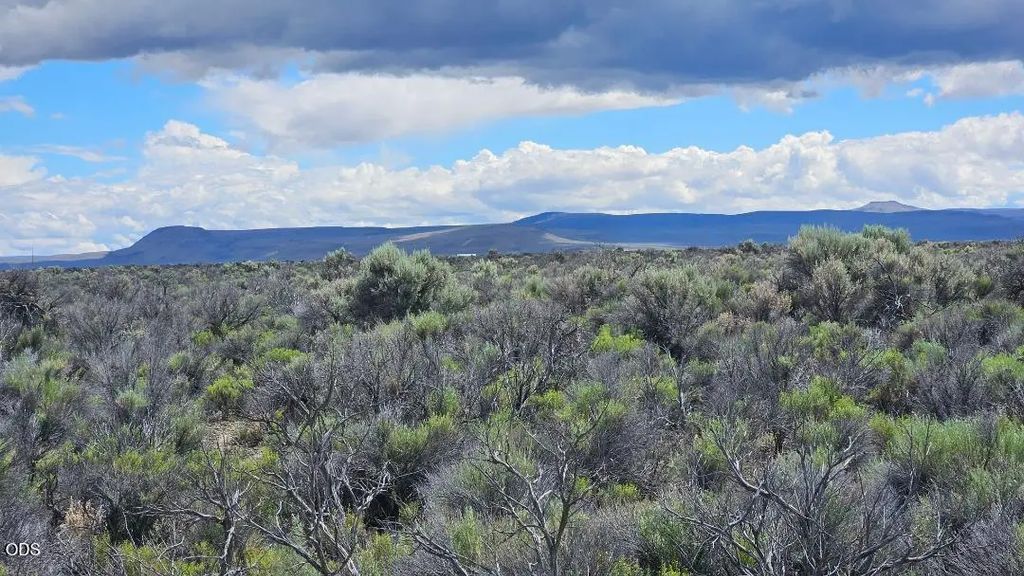 1400 Off Fossil Lake Road, Christmas Valley