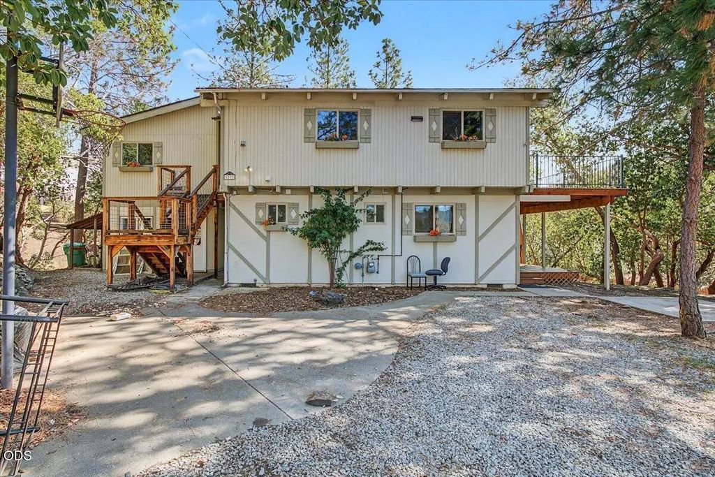 1277 N 5th Avenue, Gold Hill