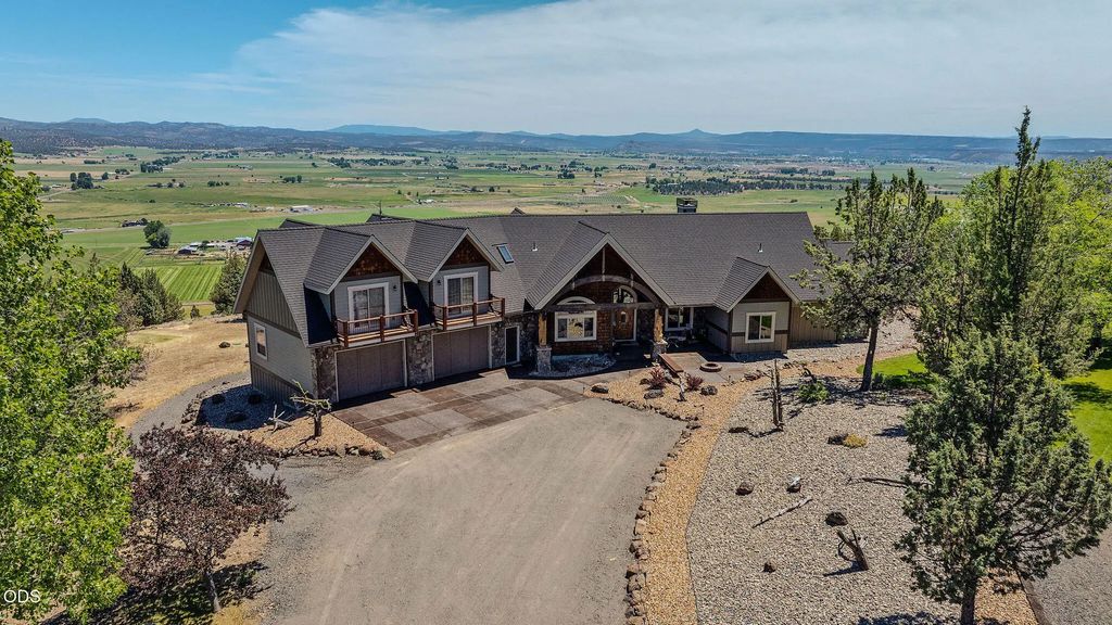 9075 Nw Panorama, Prineville