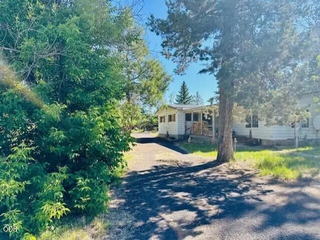 14685 Keno Worden Road 14673&14685, Klamath Falls