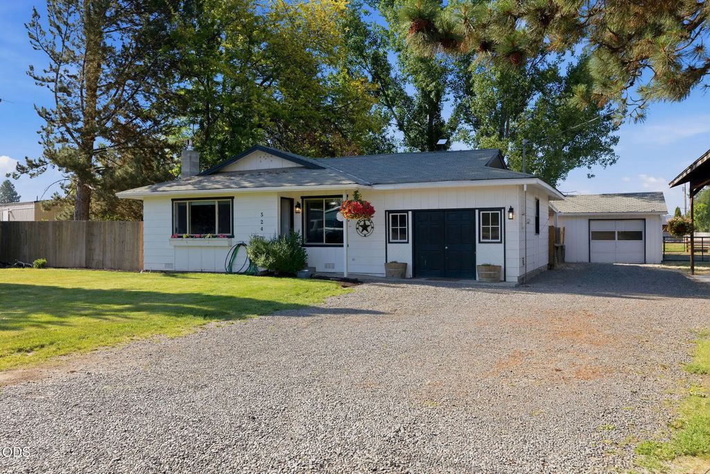 524 Nw Martingale Road, Prineville