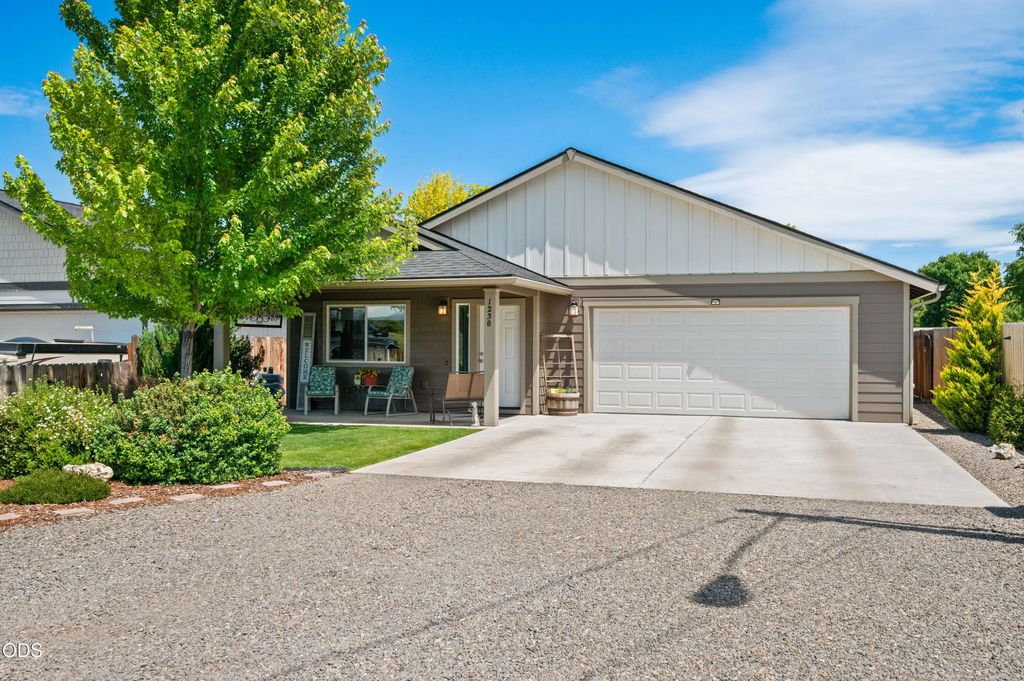 1238 Nw Seehale Avenue, Prineville