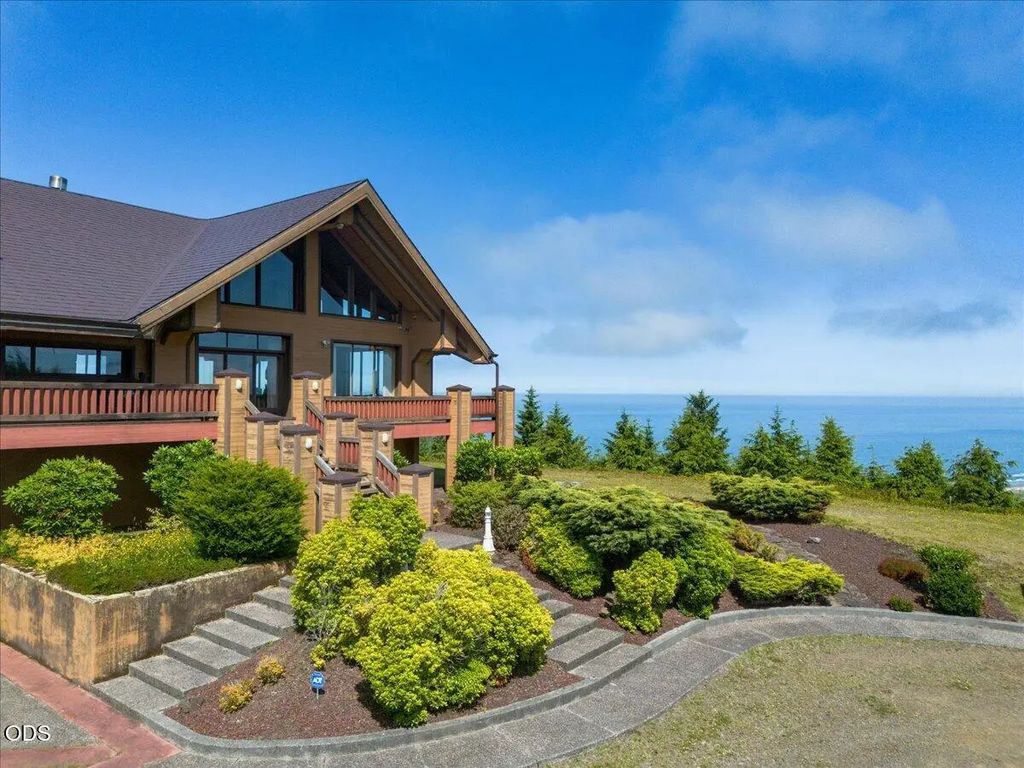 1500 Netarts Highway W, Tillamook