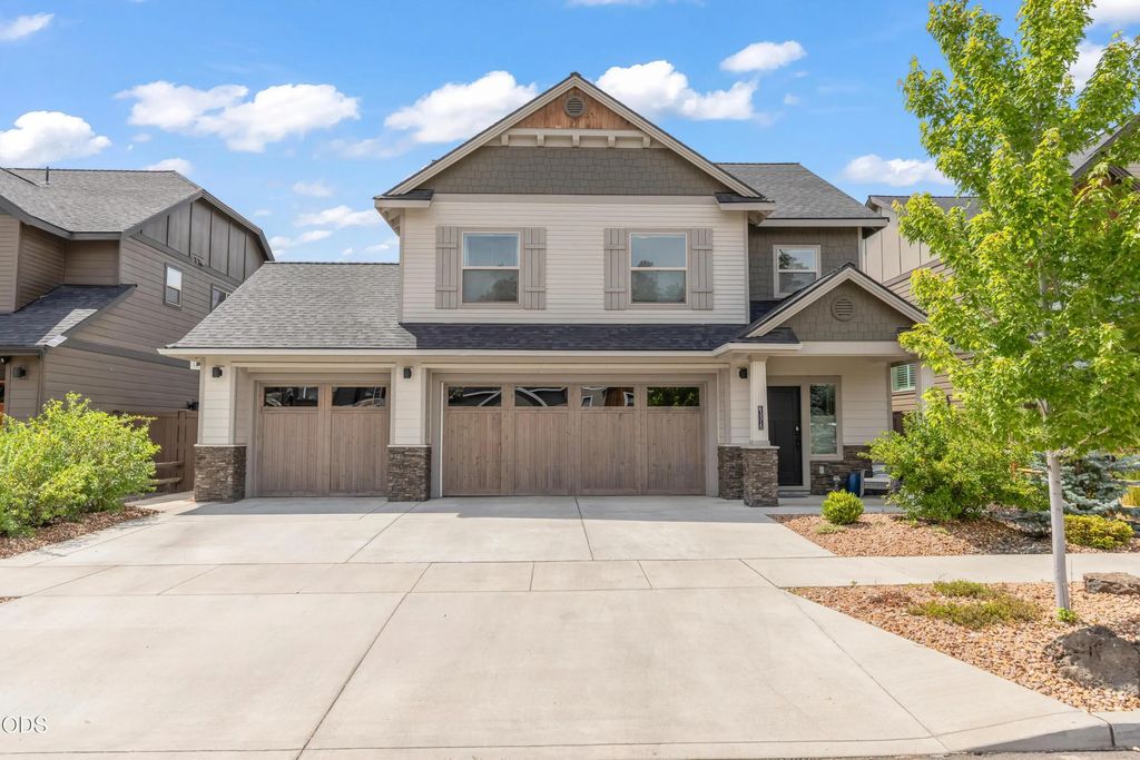 63315 Wrangler Place, Bend
