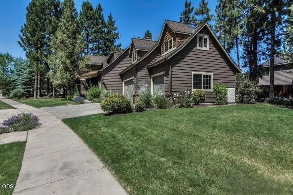 61212 Gorge View Street, Bend