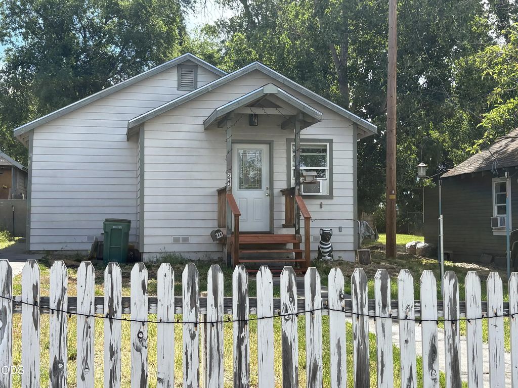 223 Mortimer Street, Klamath Falls