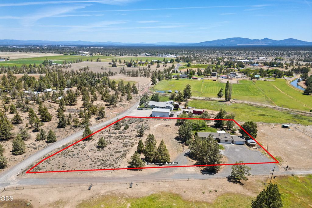 6492 Sw 51st, Redmond