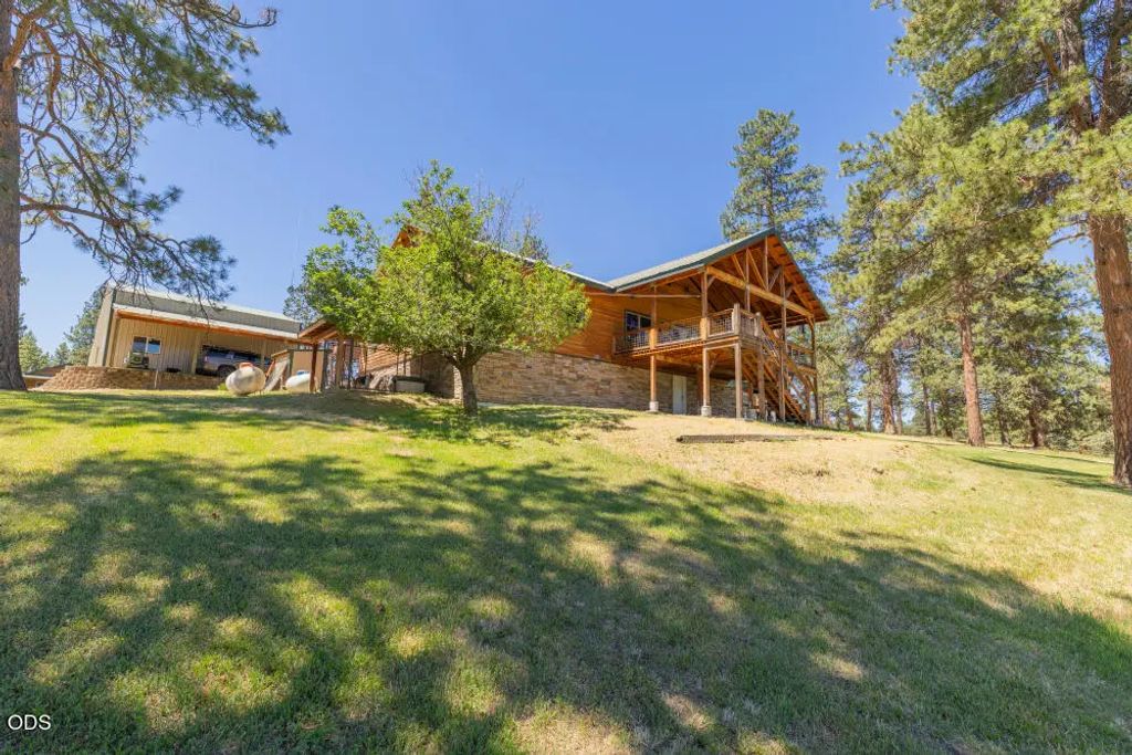 23125 Sprague River Road, Sprague River