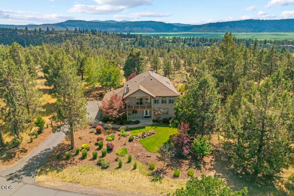 10126 Cinnamon Teal Drive, Klamath Falls