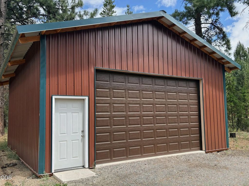 15934 Fir Road, La Pine