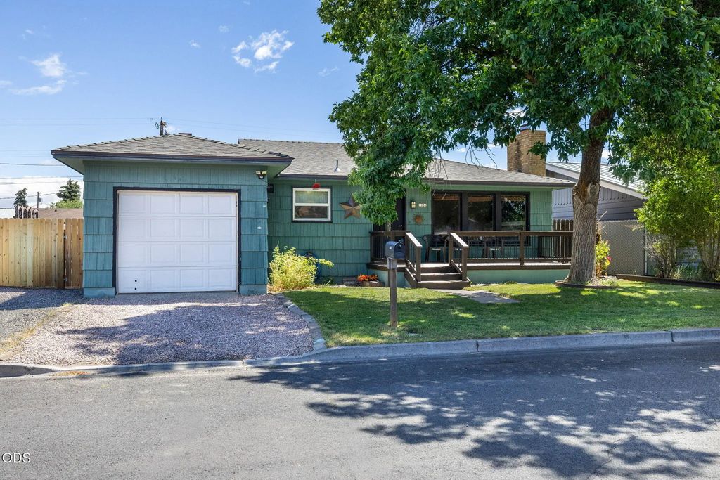 1036 Sw 13th Street, Redmond