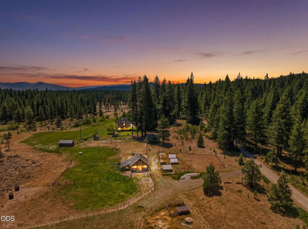 15861 Highway 66, Ashland