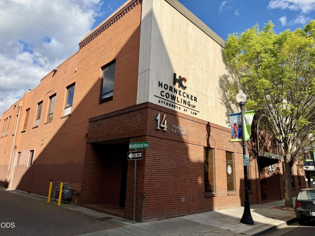 14 N Central Avenue 6, Medford