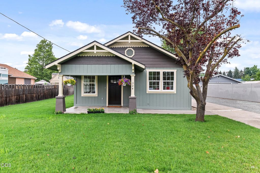 524 Berrydale Avenue, Medford