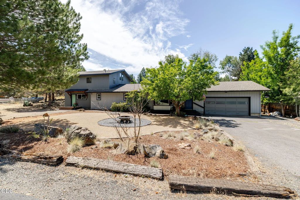 21035 Clairaway Avenue, Bend