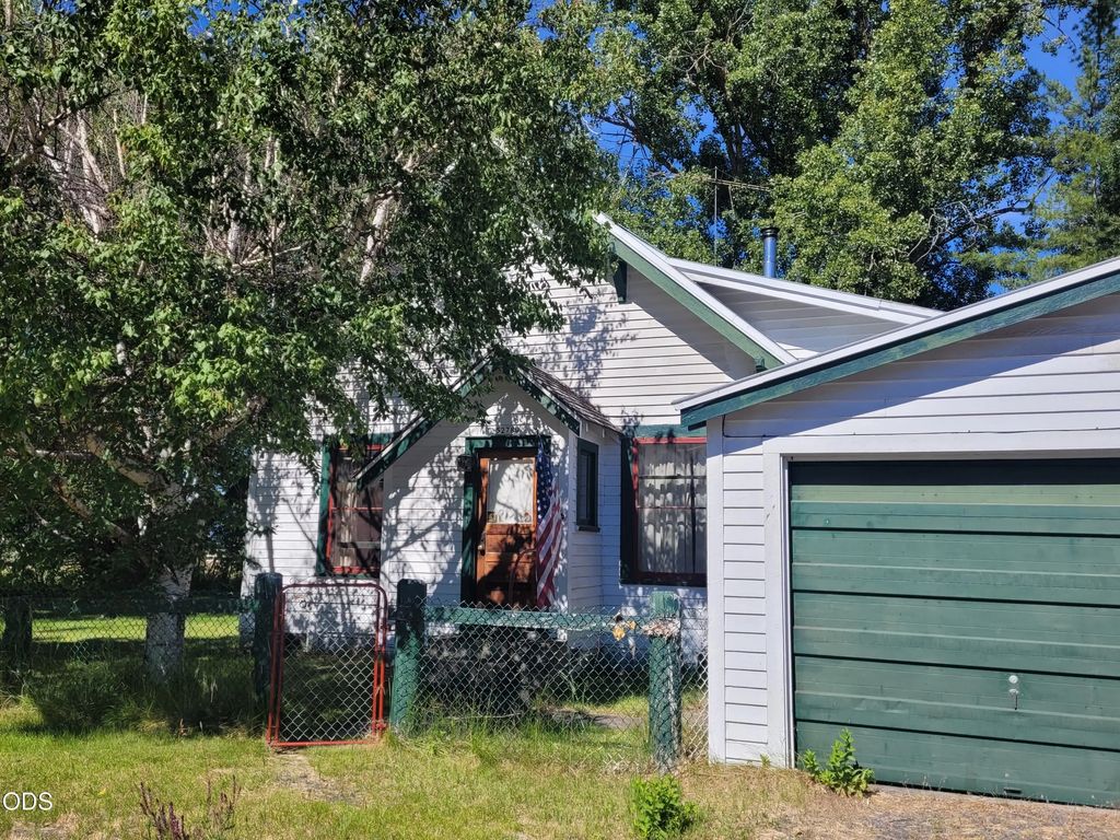 52780 Hwy 62, Fort Klamath